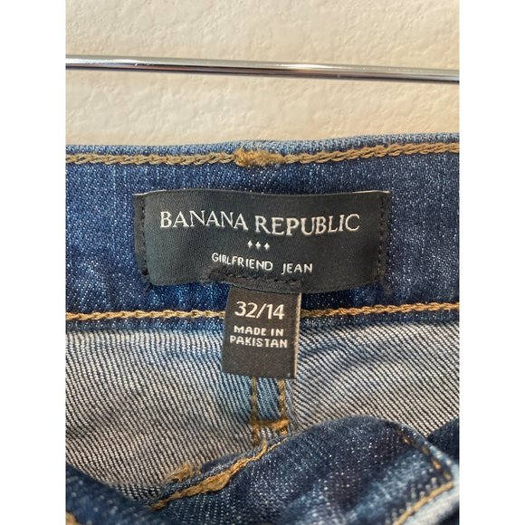 Banana Republic Dark Wash Girlfriend Jean - Picture 4 of 5